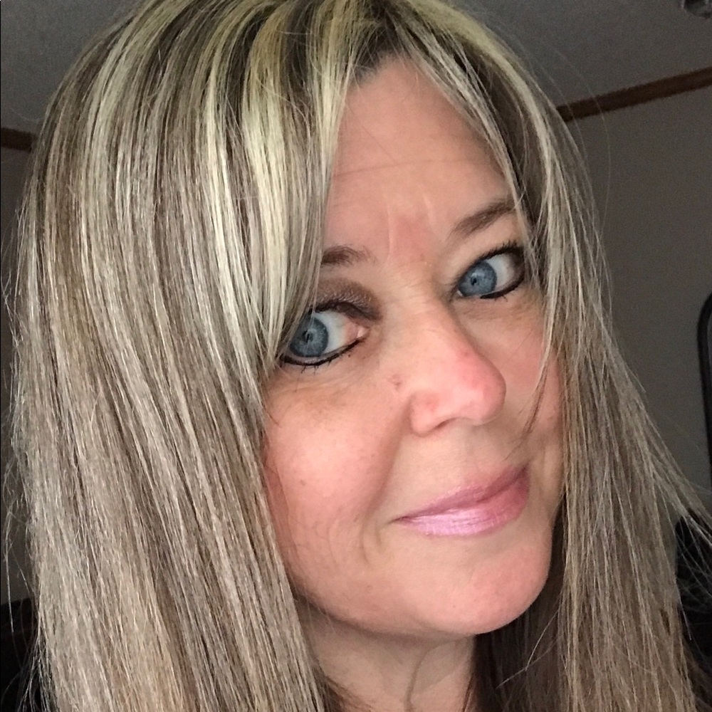 Meet your Posher, Christelle